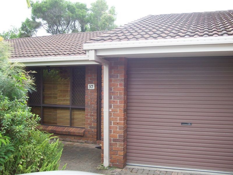 37/250 Ron Penhaligon Way, Robina QLD 4226