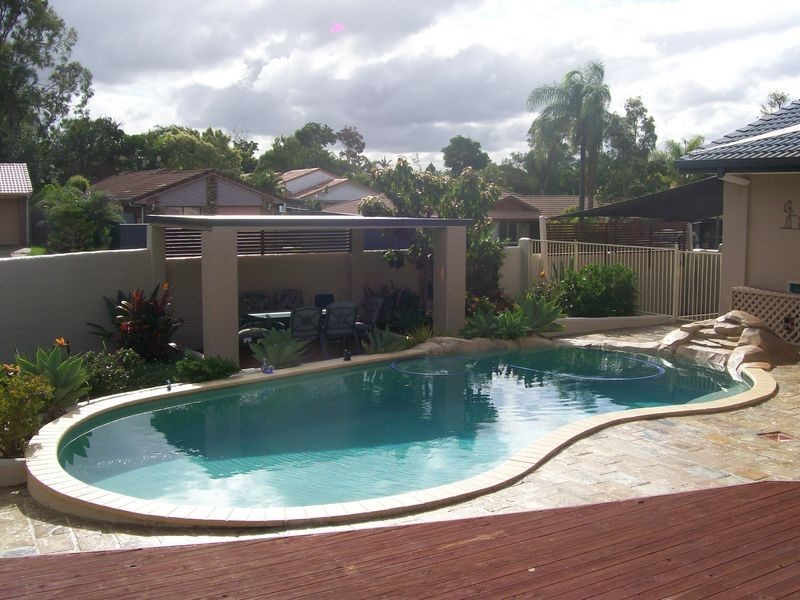 2 Kingsgrove Street, Robina QLD 4226
