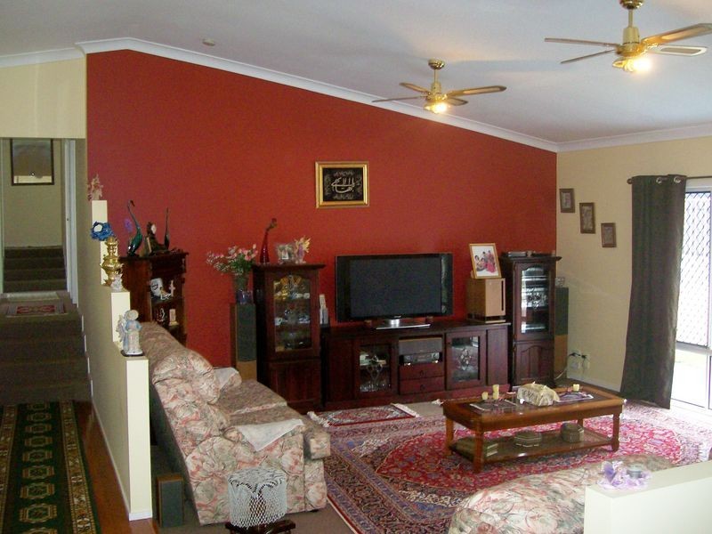 2 Kingsgrove Street, Robina QLD 4226
