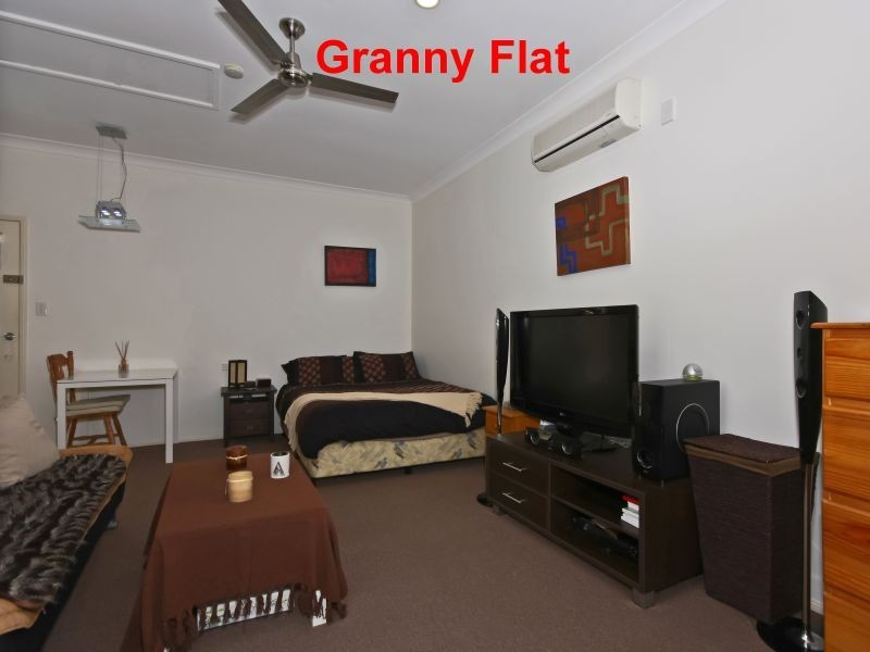 2 Kingsgrove Street, Robina QLD 4226