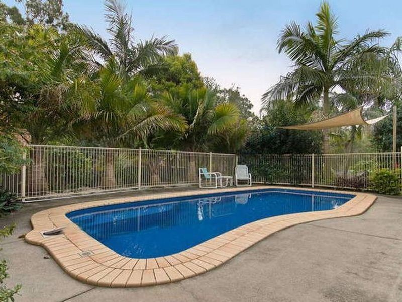 15 Woolmere Street, Carrara QLD 4211