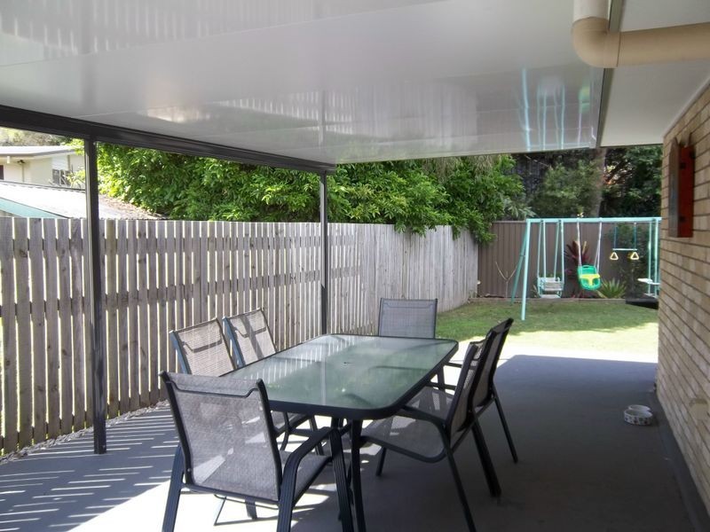 27 Marks Drive, Varsity Lakes QLD 4227