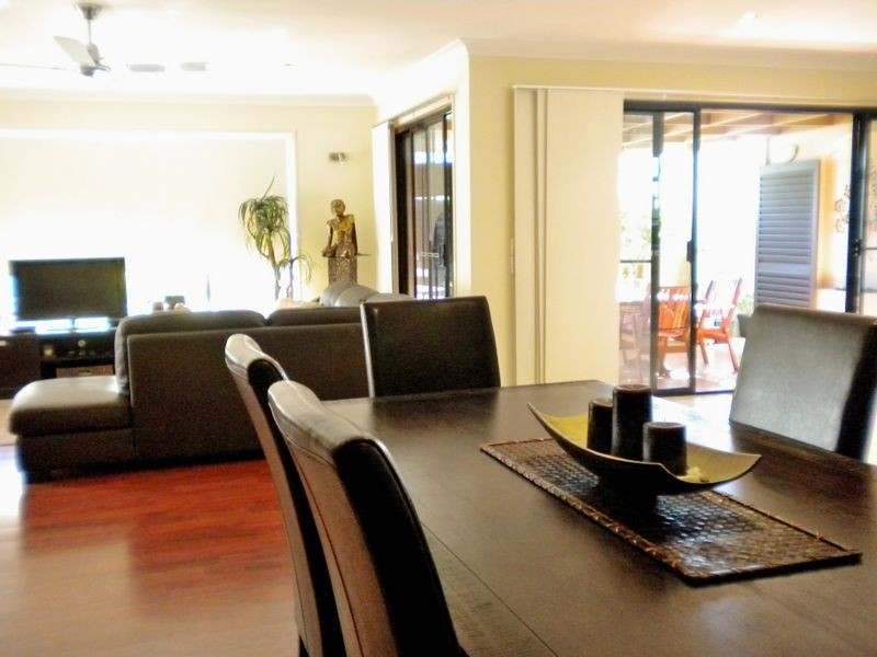 14 Coral Tree Court, Robina QLD 4226