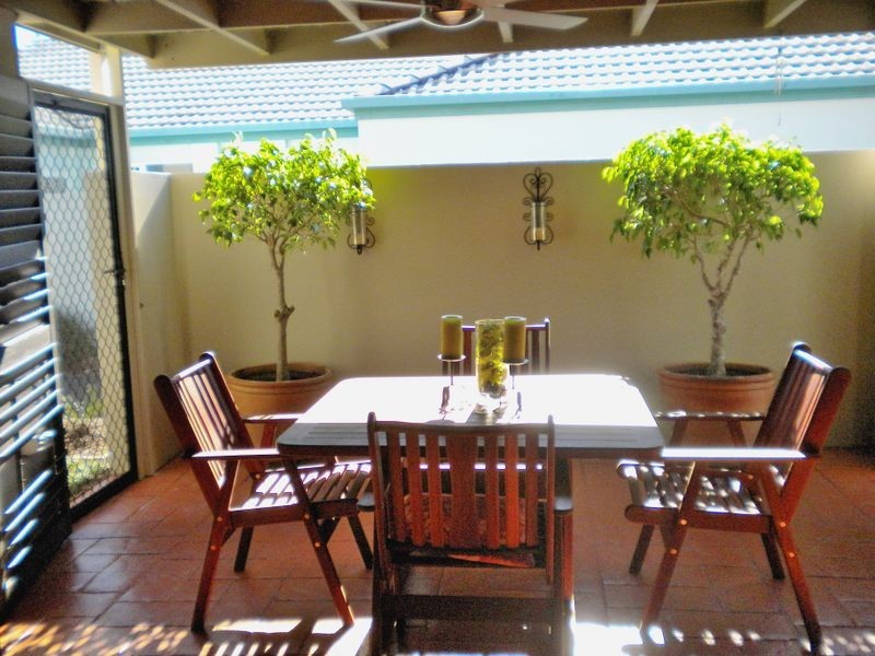 14 Coral Tree Court, Robina QLD 4226