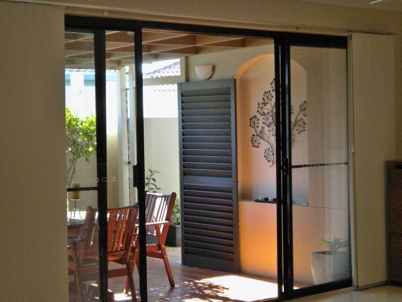 14 Coral Tree Court, Robina QLD 4226