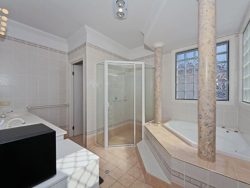 19 Washington Court, Varsity Lakes QLD 4227