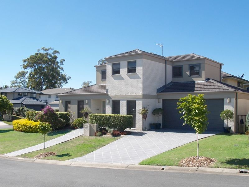 6 Royal Links Drive, Robina QLD 4226