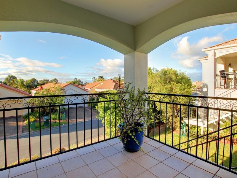 72/2 Langport Parade, Mudgeeraba QLD 4213