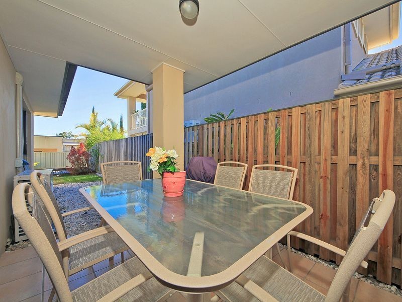87 Bayswater Avenue, Varsity Lakes QLD 4227
