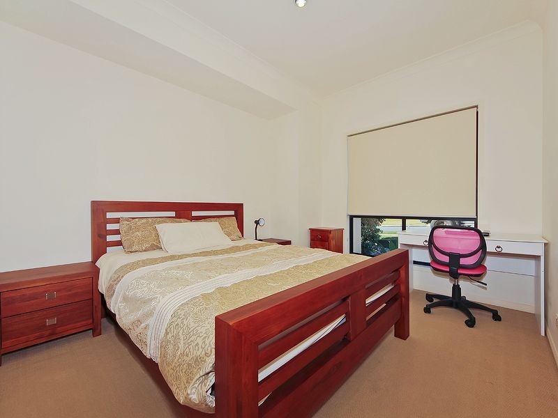 87 Bayswater Avenue, Varsity Lakes QLD 4227