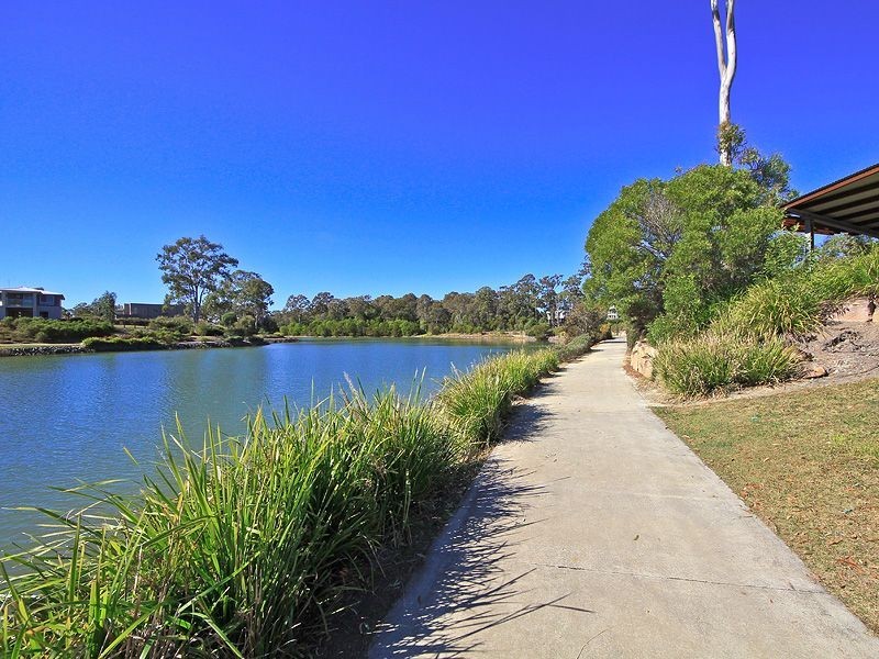 87 Bayswater Avenue, Varsity Lakes QLD 4227