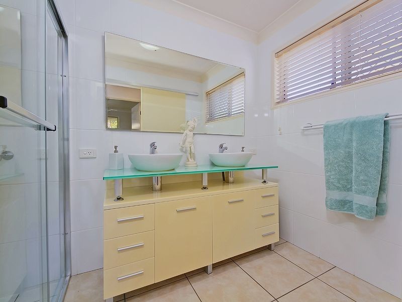 Burleigh Waters QLD 4220