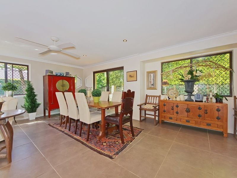 11 Mardella Court, Mermaid Waters QLD 4218
