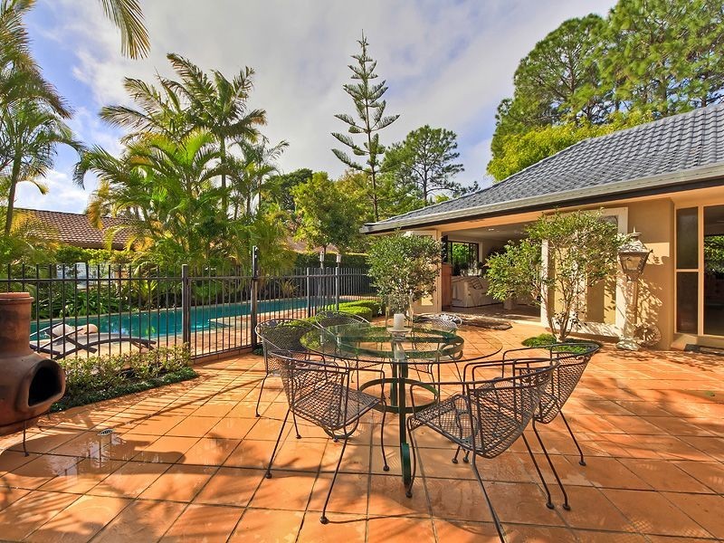 11 Mardella Court, Mermaid Waters QLD 4218