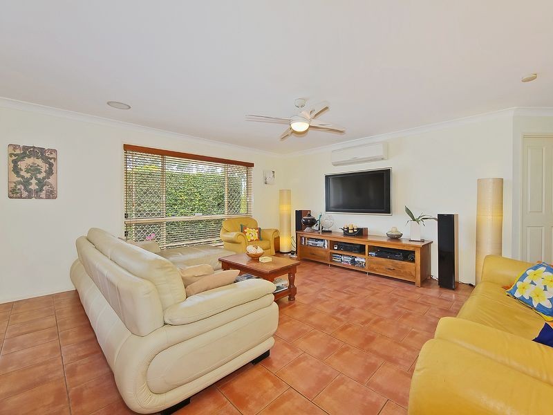 17 Wiltshire Drive, Mudgeeraba QLD 4213