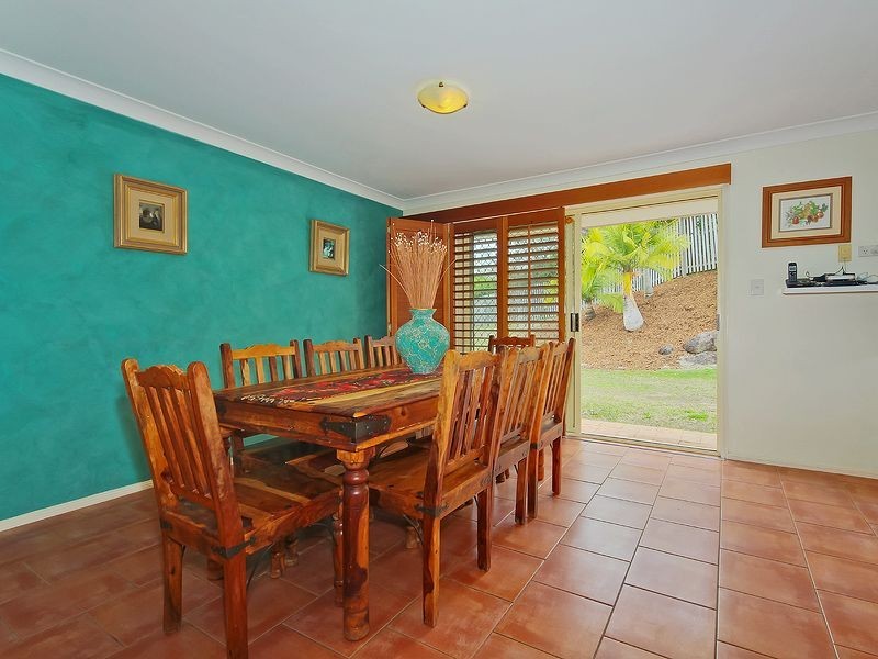 17 Wiltshire Drive, Mudgeeraba QLD 4213