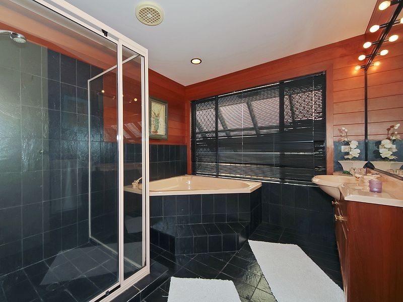 1 Camberwell Circuit, Robina QLD 4226