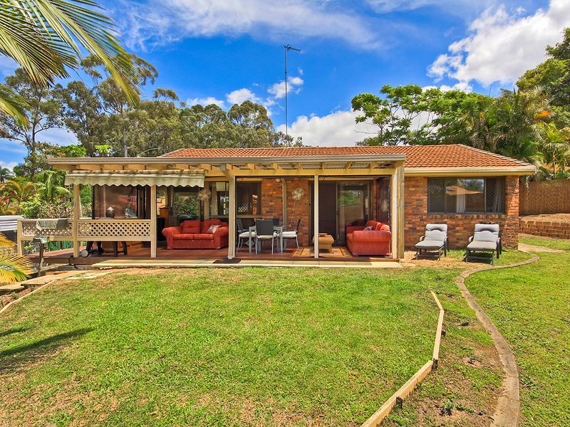 2/180 Ron Penhaligon Way, Robina QLD 4226