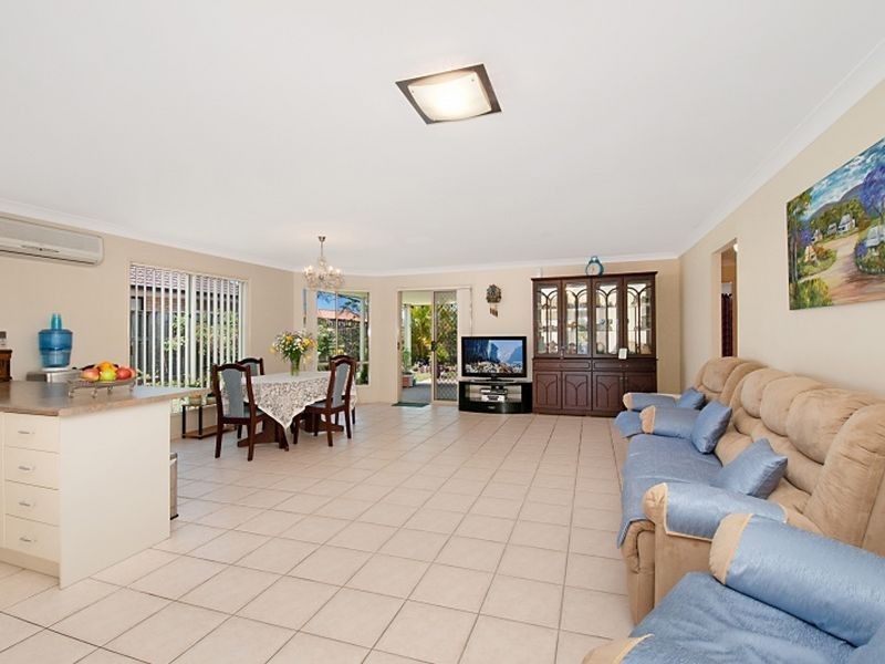 7 Sentry Street, Robina QLD 4226