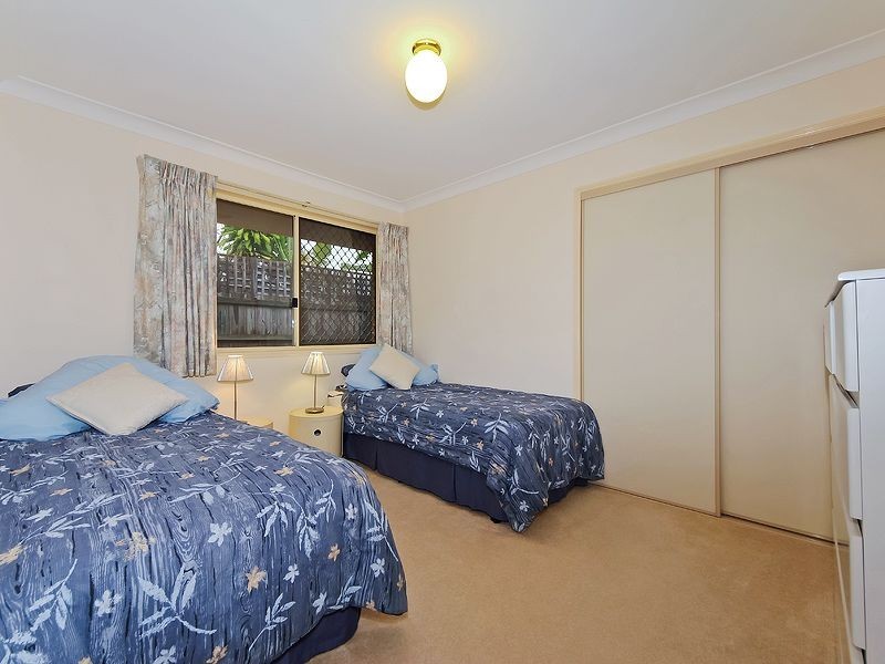 8 Outrigger Drive, Robina QLD 4226