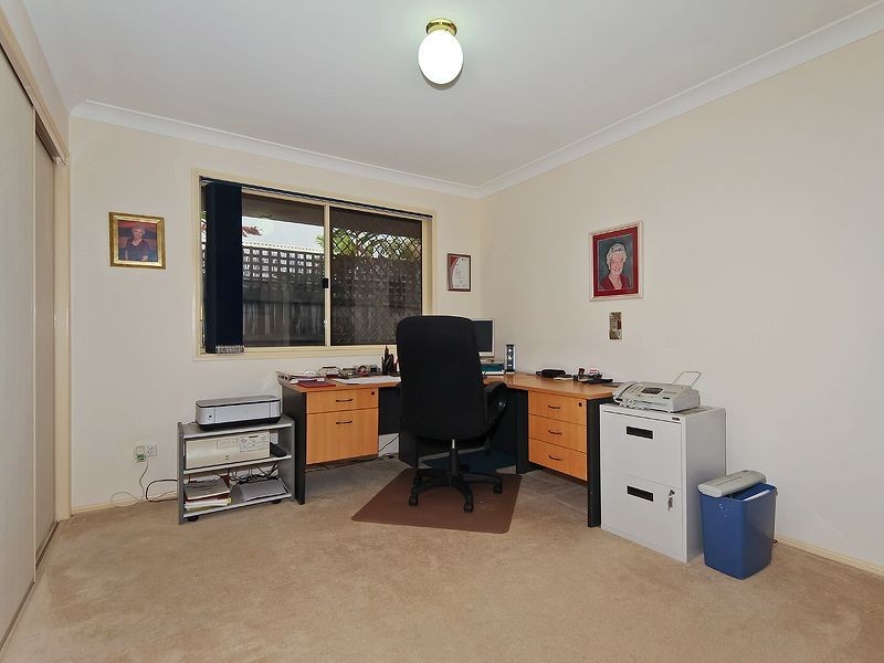 8 Outrigger Drive, Robina QLD 4226