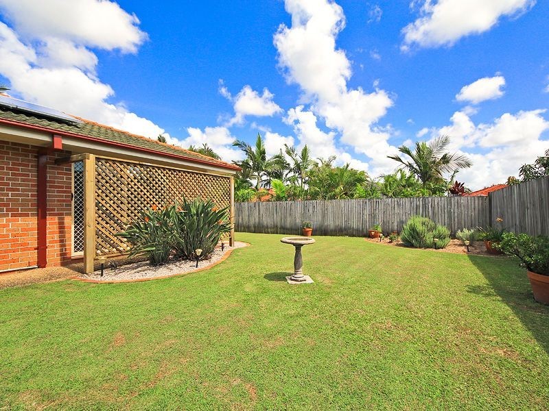 8 Outrigger Drive, Robina QLD 4226