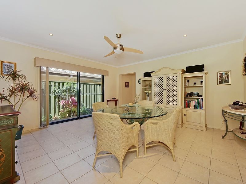 108/136 Palm Meadows Drive, Carrara QLD 4211