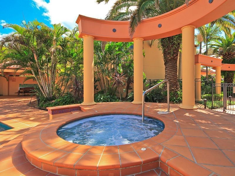 9/206 Cheltenham Drive, Robina QLD 4226