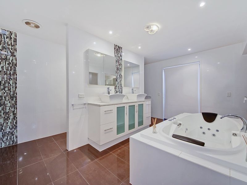 31 Merion Court, Robina QLD 4226