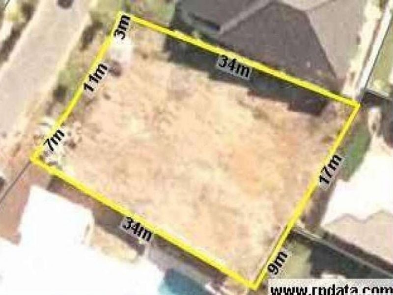 34 Great Southern Drive, Robina QLD 4226