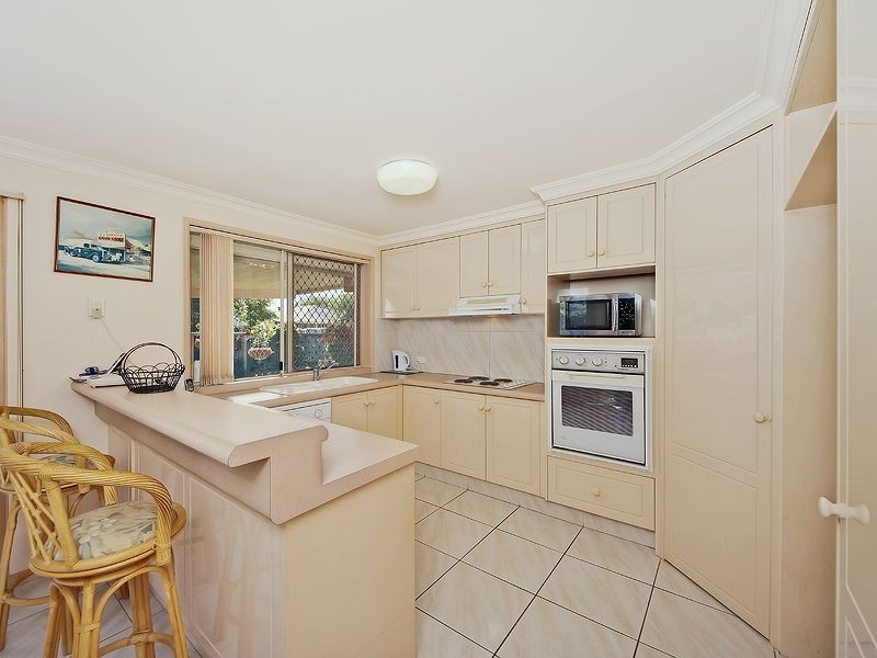 19 Oakleigh Circuit, Robina QLD 4226