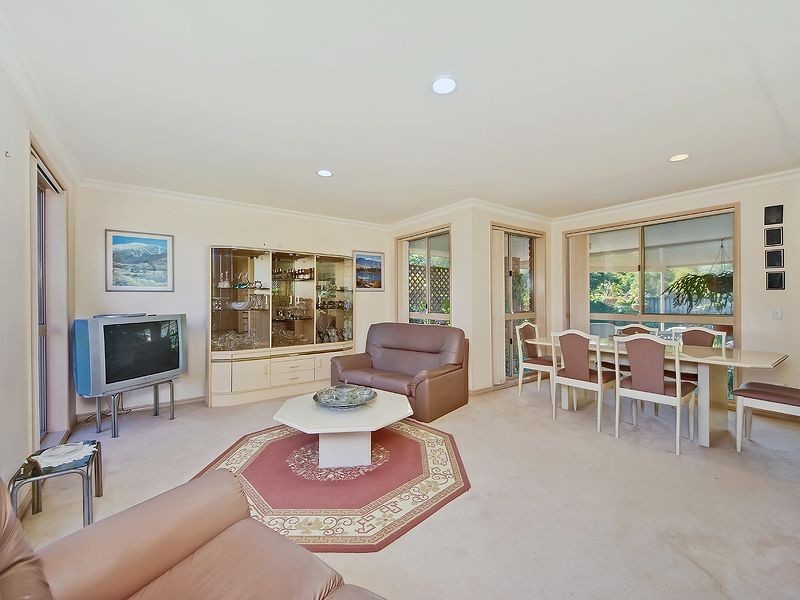 19 Oakleigh Circuit, Robina QLD 4226