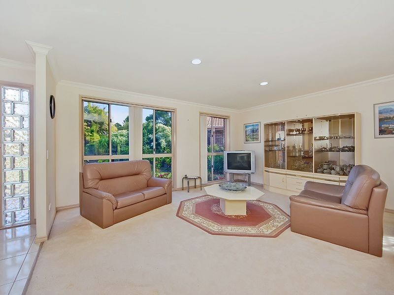 19 Oakleigh Circuit, Robina QLD 4226