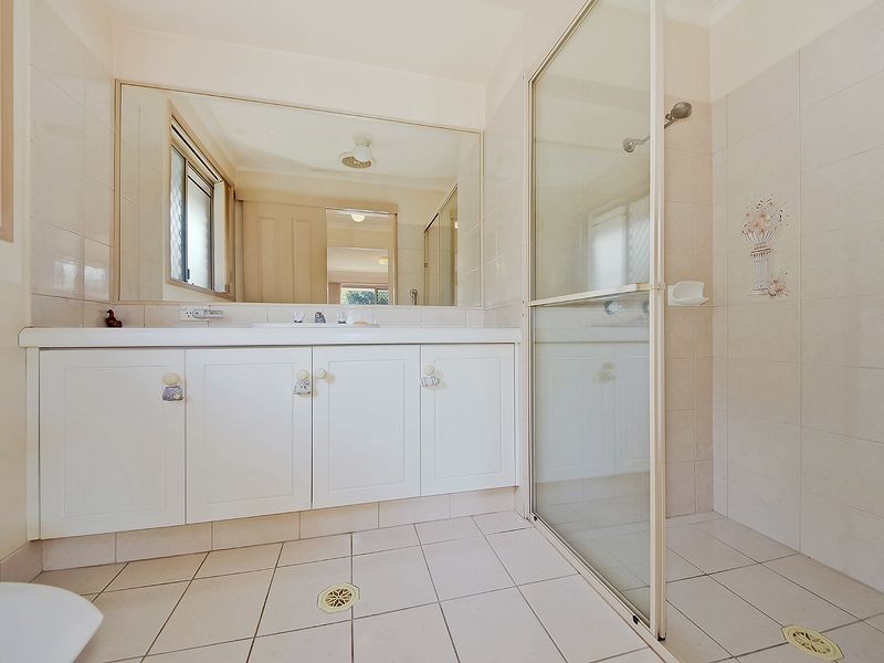 19 Oakleigh Circuit, Robina QLD 4226