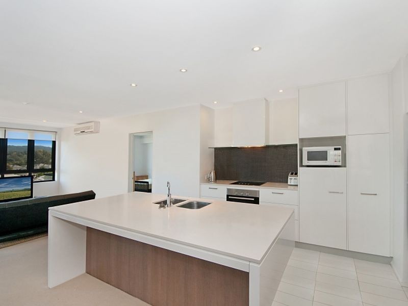 19/305 Laver Drive, Robina QLD 4226