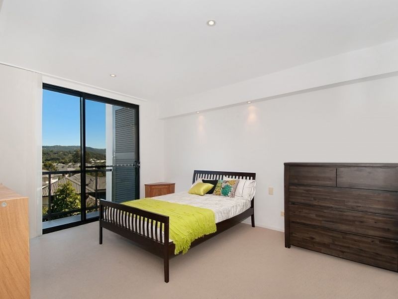 19/305 Laver Drive, Robina QLD 4226