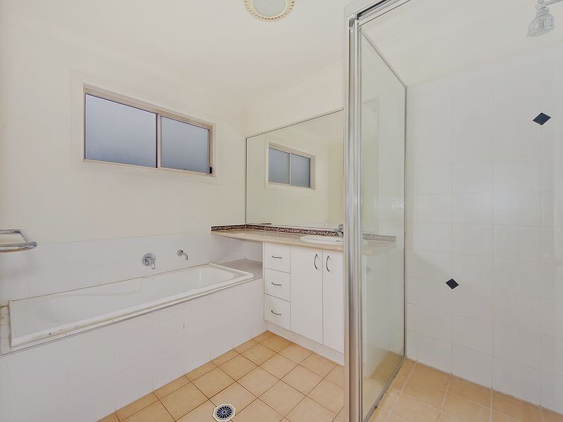 6 Kerala Ct, Mudgeeraba QLD 4213