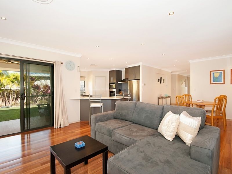 5 Caprice Street, Bonogin QLD 4213