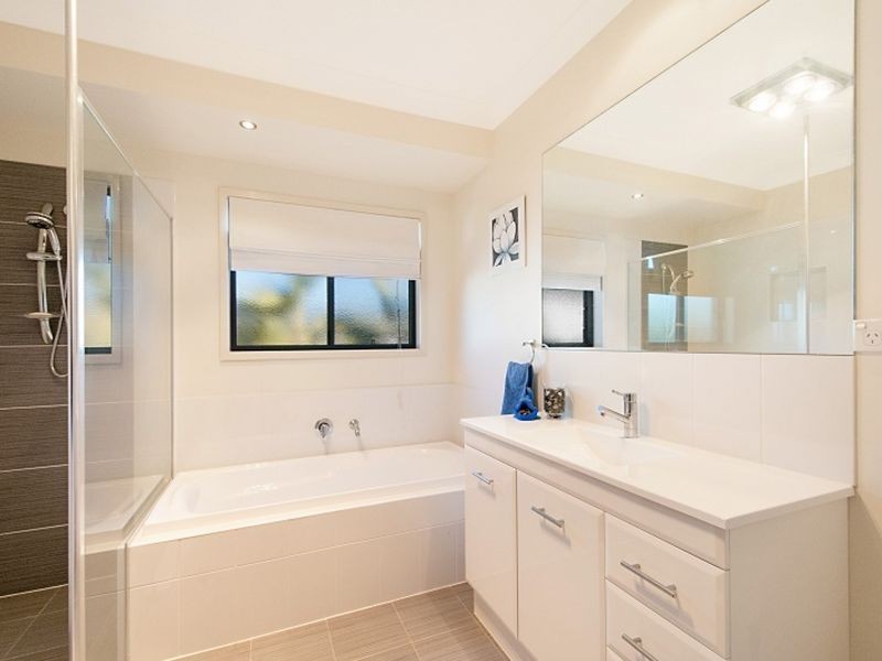 5 Caprice Street, Bonogin QLD 4213