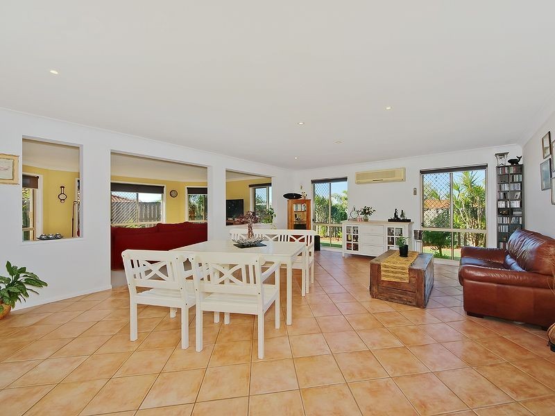 12 Leicester Terrace, Mudgeeraba QLD 4213