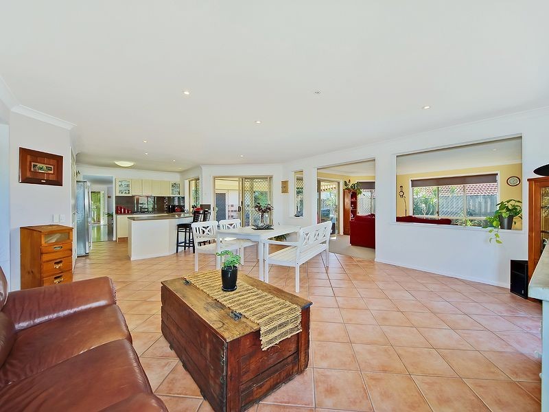 12 Leicester Terrace, Mudgeeraba QLD 4213