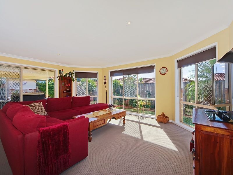 12 Leicester Terrace, Mudgeeraba QLD 4213