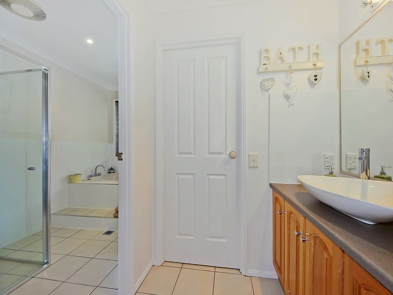 12 Leicester Terrace, Mudgeeraba QLD 4213