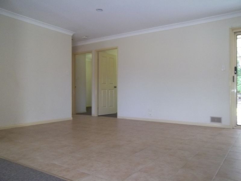 8 Queen Charlotte Court, Mudgeeraba QLD 4213