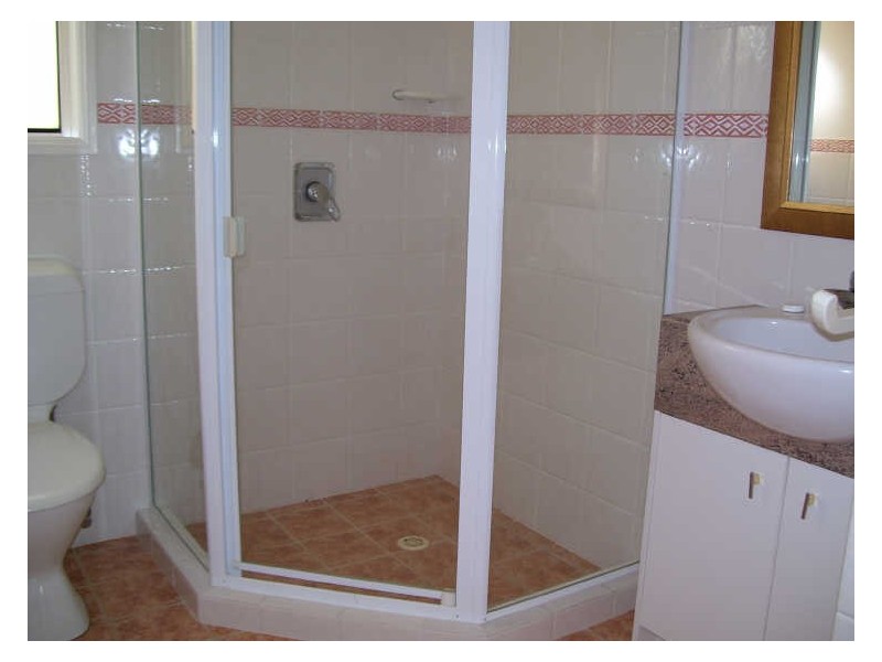 16 Elfin Street, Robina QLD 4226