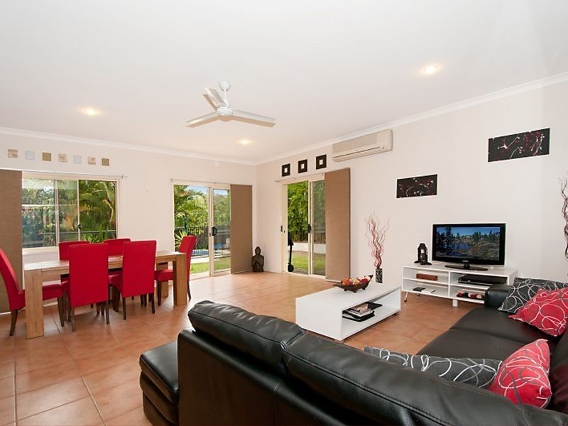15 Montville Court, Varsity Lakes QLD 4227