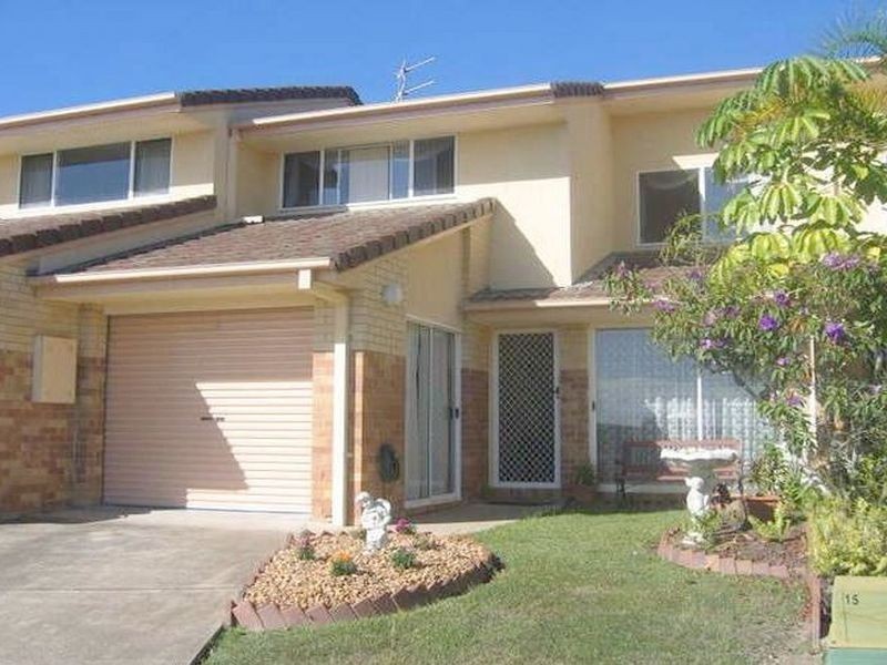 13/5 Greenlands Drive, Varsity Lakes QLD 4227