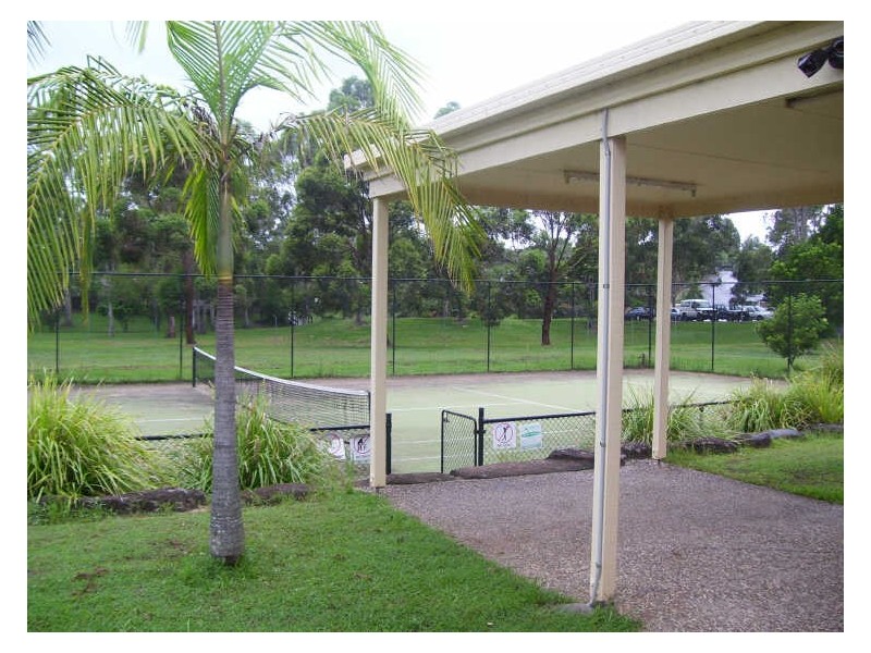 13/5 Greenlands Drive, Varsity Lakes QLD 4227