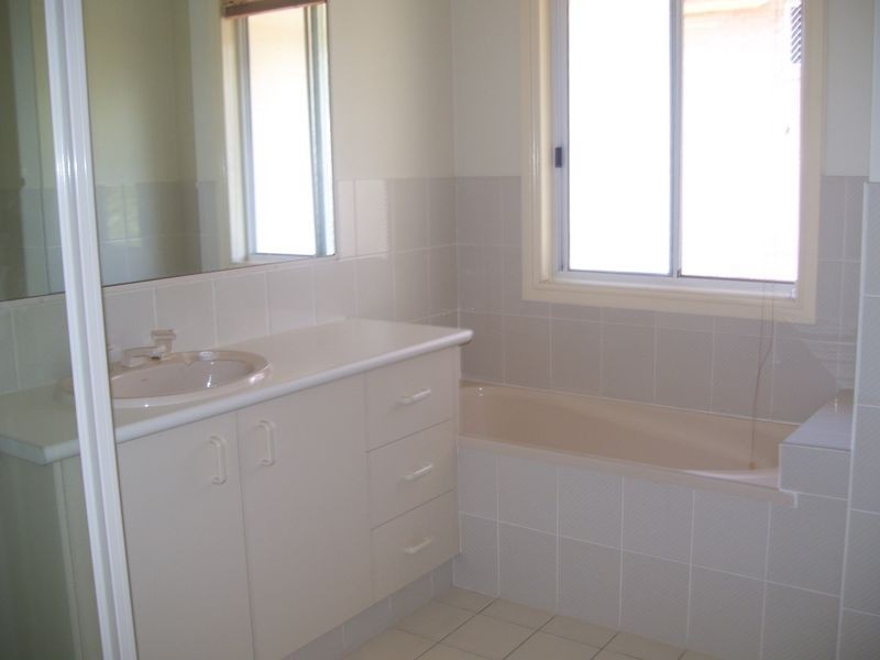 7/8 St Ives Drive, Robina QLD 4226