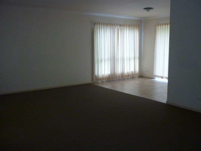 21 Queen Charlotte Court, Mudgeeraba QLD 4213